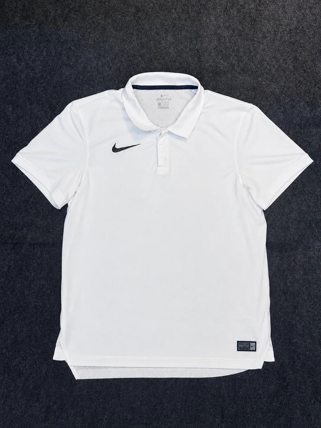 Nike Dri-FIT Men’s White Performance Polo TShirt | L