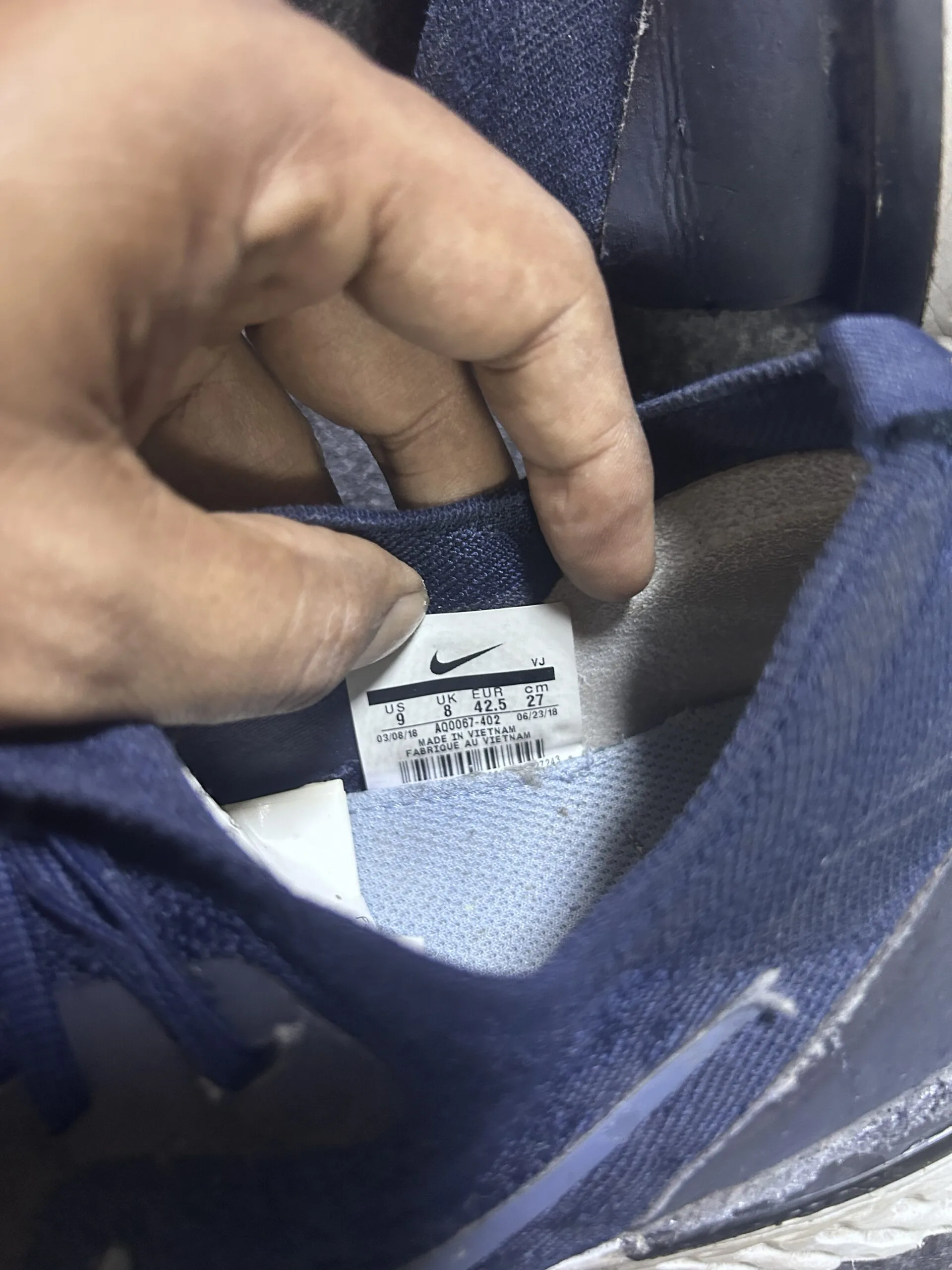 Nike Epic React Flyknit Running Shoes Navy Blue Uk 8 5 Nike running shoes