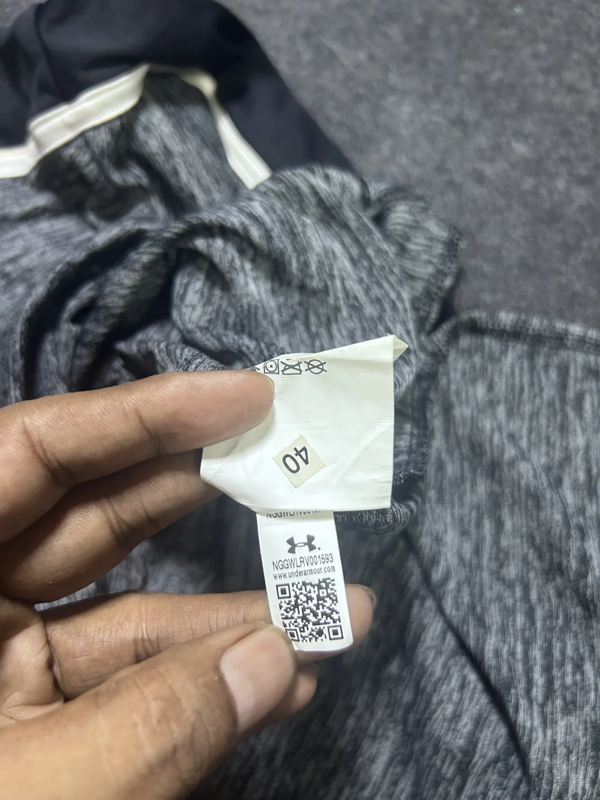 Under Armour HeatGear Performance Hoodie | Grey Athletic Training Pullover | L - Image 7