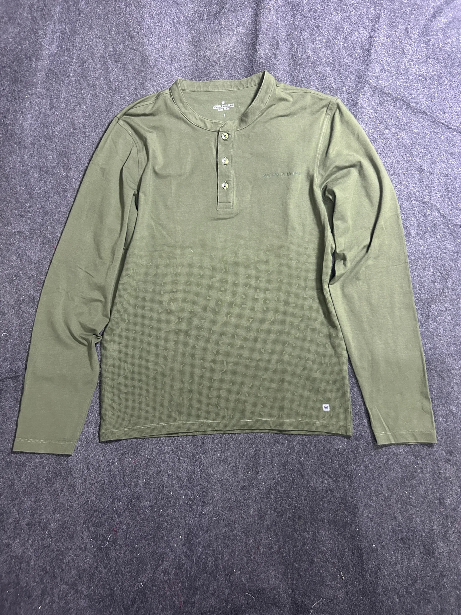 Louis Philippe Olive Green Stylized Henley Neck Full Sleeve T-Shirt S/M 2 thrift shirts india