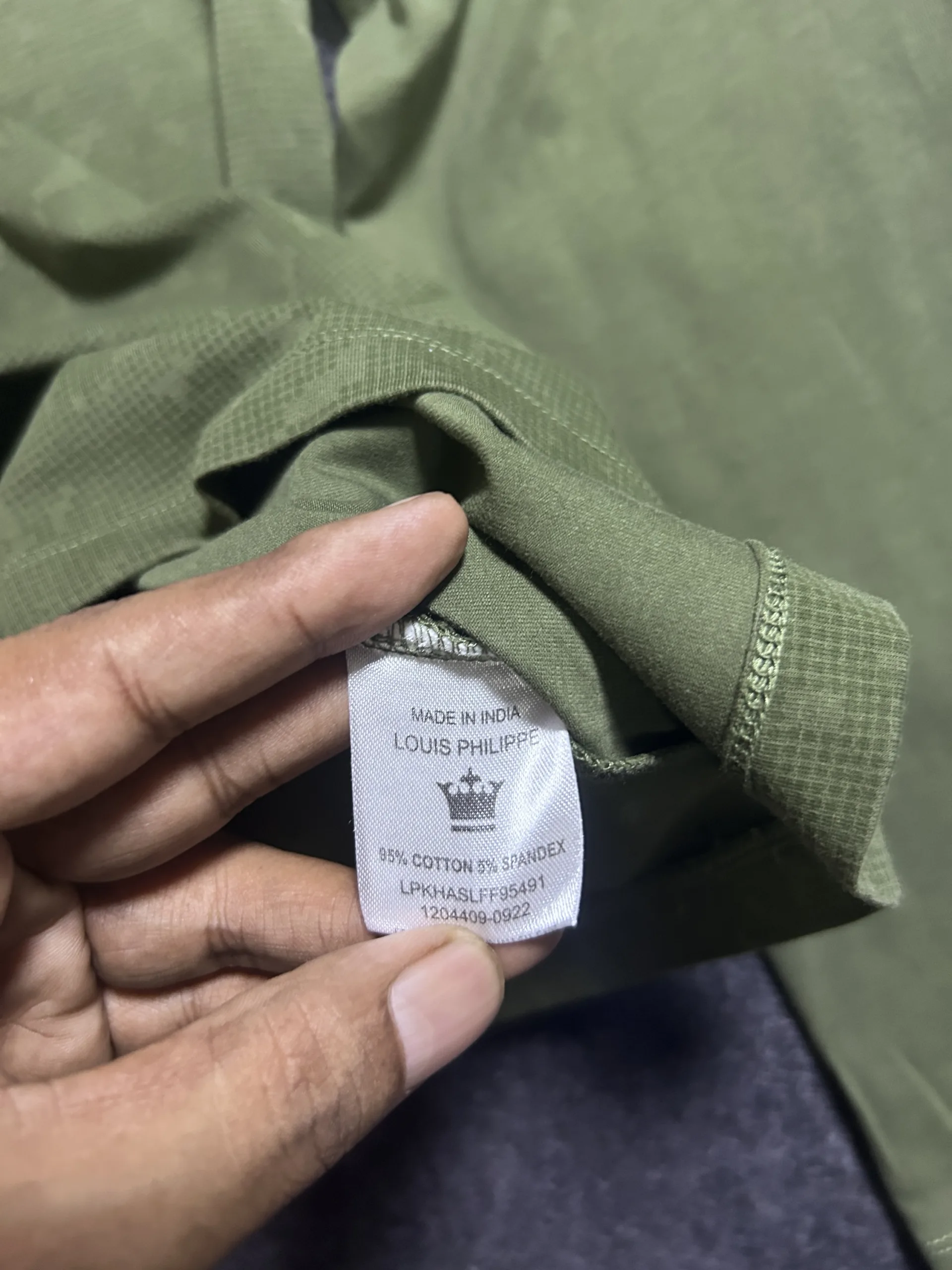 Louis Philippe Olive Green Stylized Henley Neck Full Sleeve T-Shirt S/M 6 thrift shirts india
