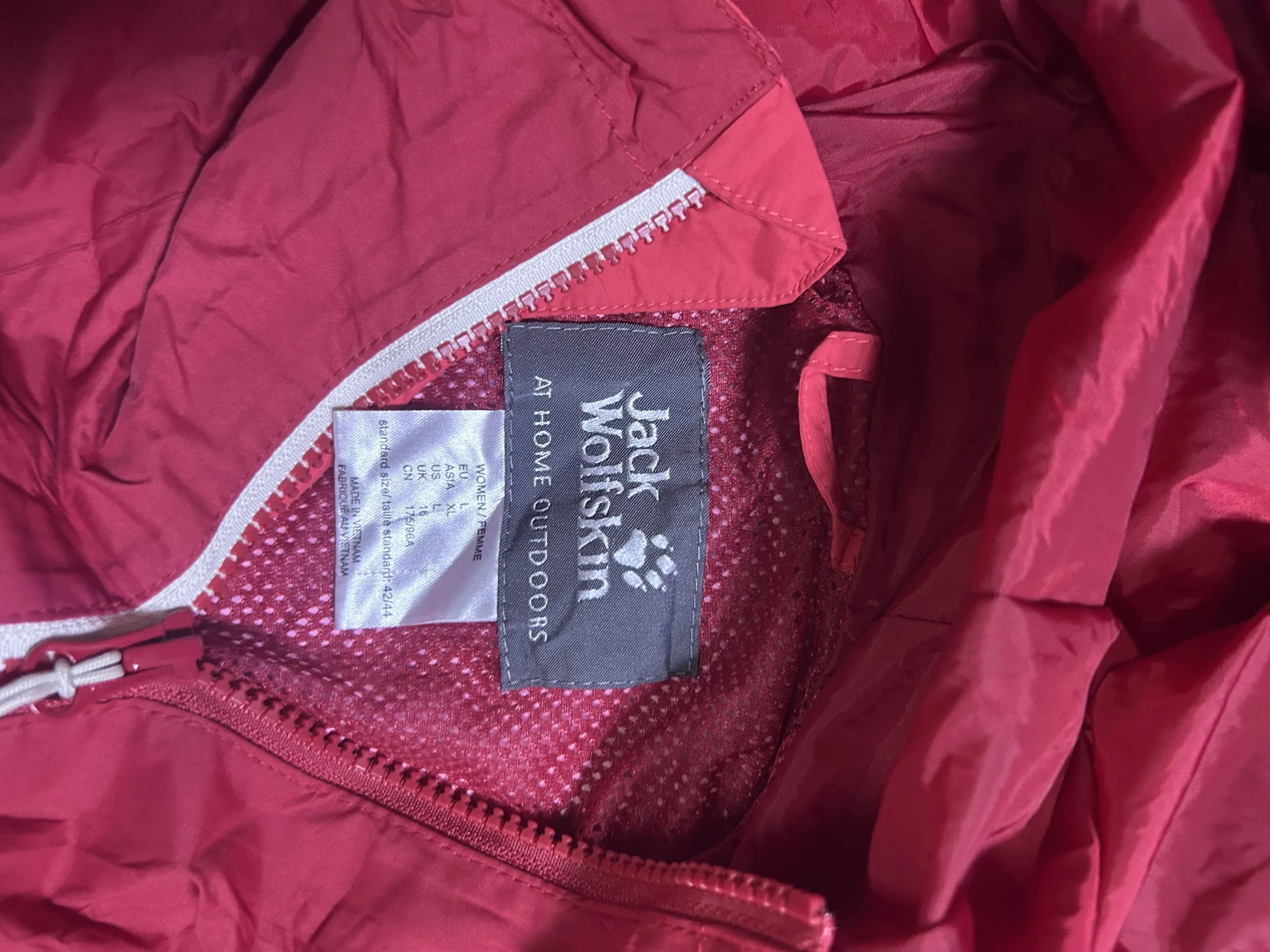 Jack Wolfskin Texapore Air Waterproof Windbreaker Jacket Red M 5 thrift windbreakers india