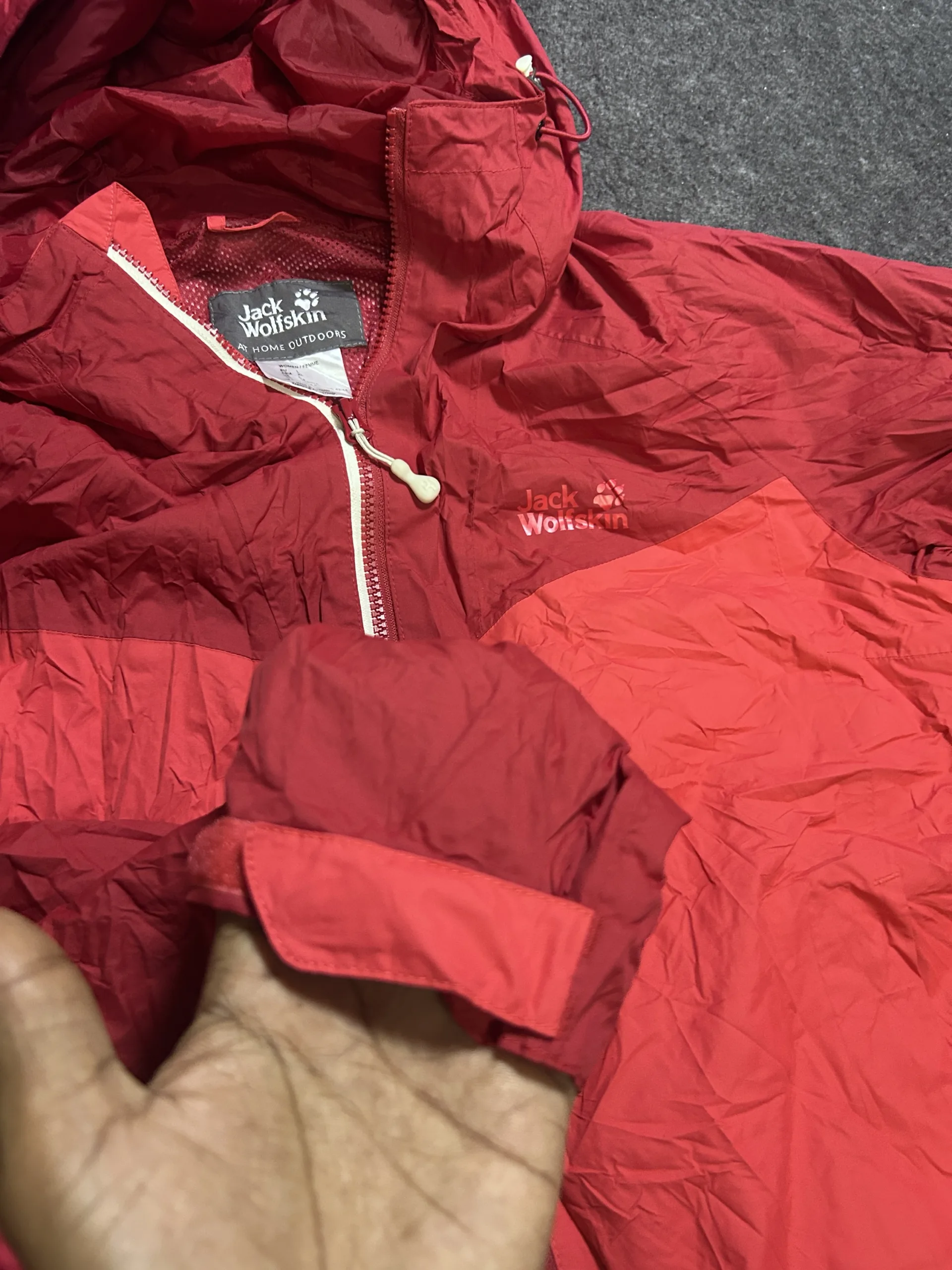 Jack Wolfskin Texapore Air Waterproof Windbreaker Jacket Red M 6 thrift windbreakers india
