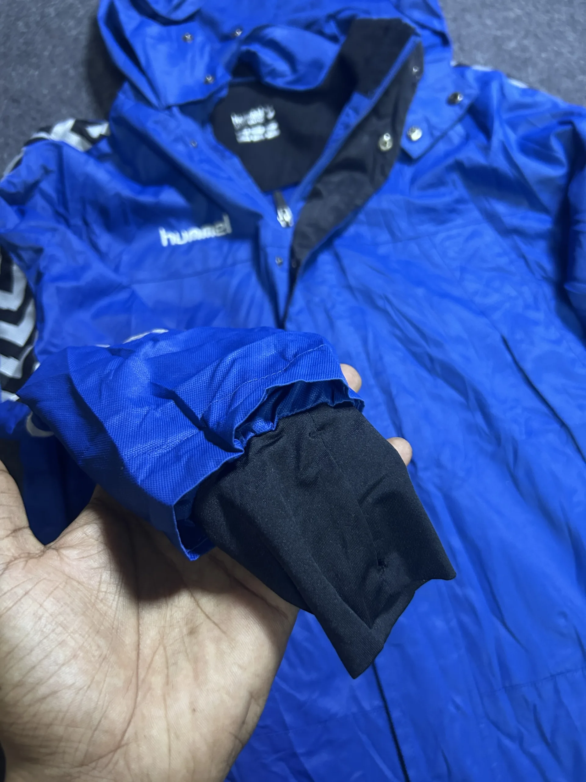 Hummel Authentic Blue Waterproof Hooded Sports Jacket S 5 thrift jackets india