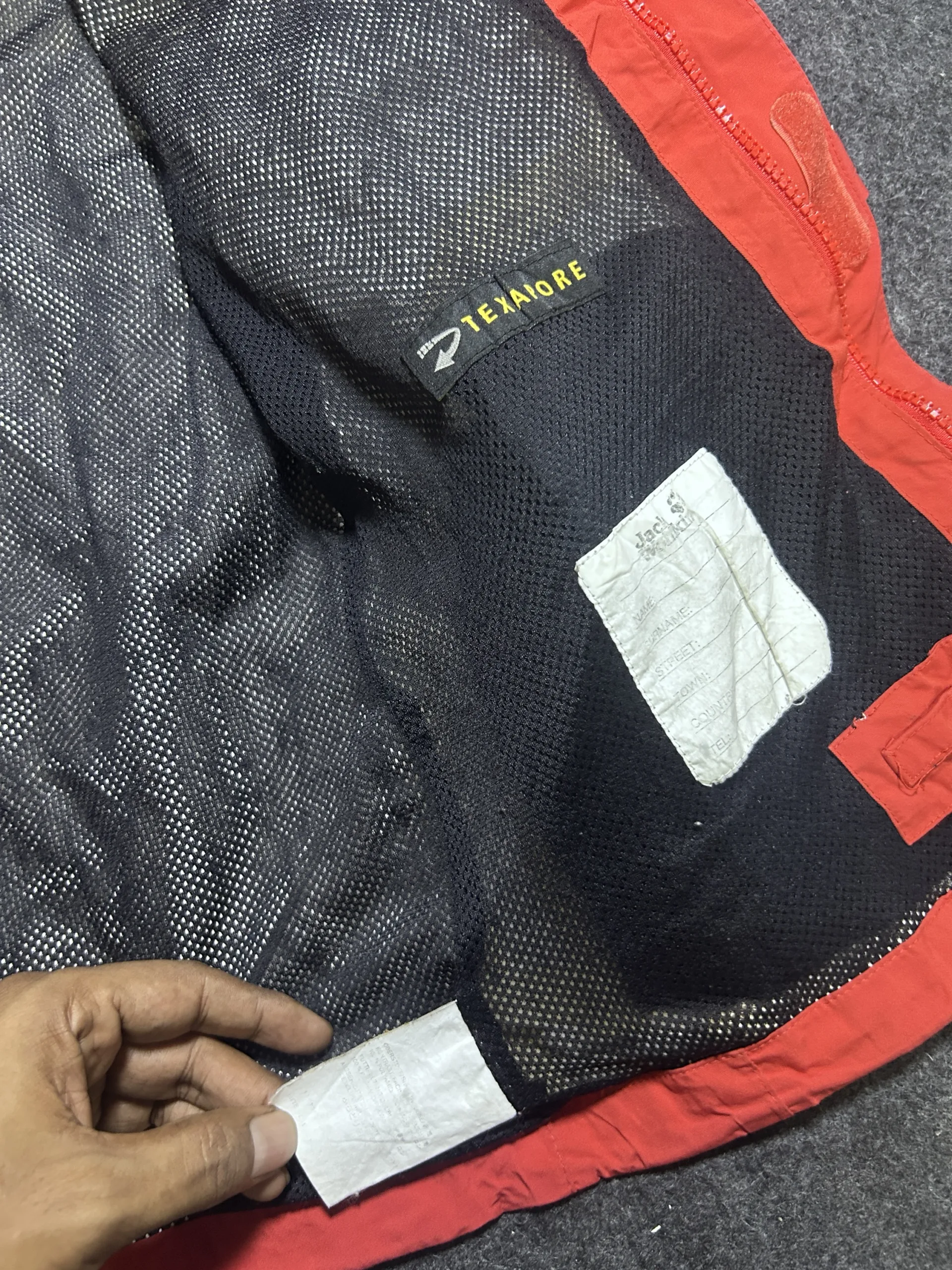 Jack Wolfskin Texapore Waterproof Hooded Outdoor Jacket Red | S 4 thrift jackets india