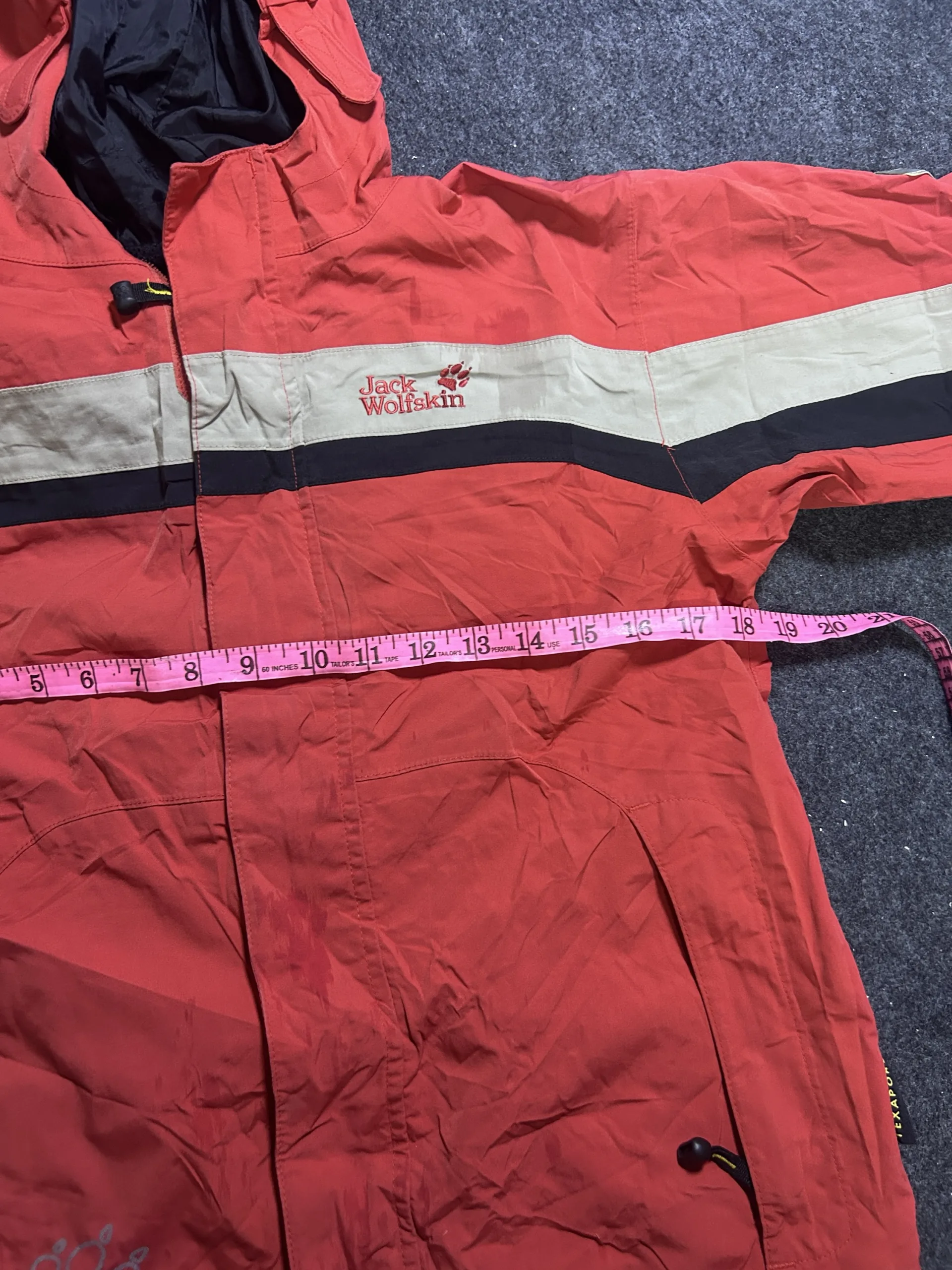 Jack Wolfskin Texapore Waterproof Hooded Outdoor Jacket Red | S 6 thrift jackets india
