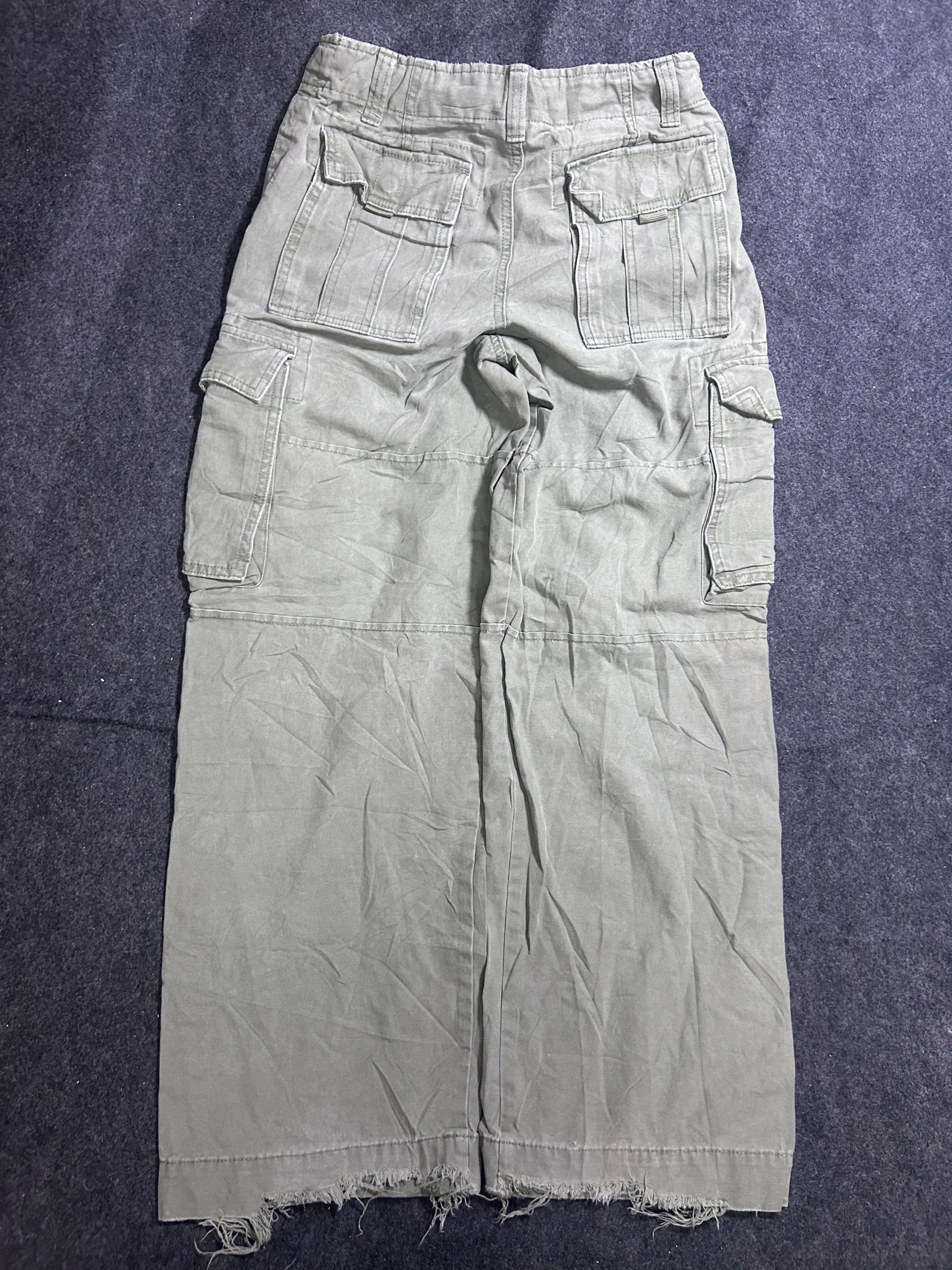 No Boundaries Baggy Olive Green Cargo Denim Size 30 | Vintage Utility Y2K Style 3 thrift cargo pants india