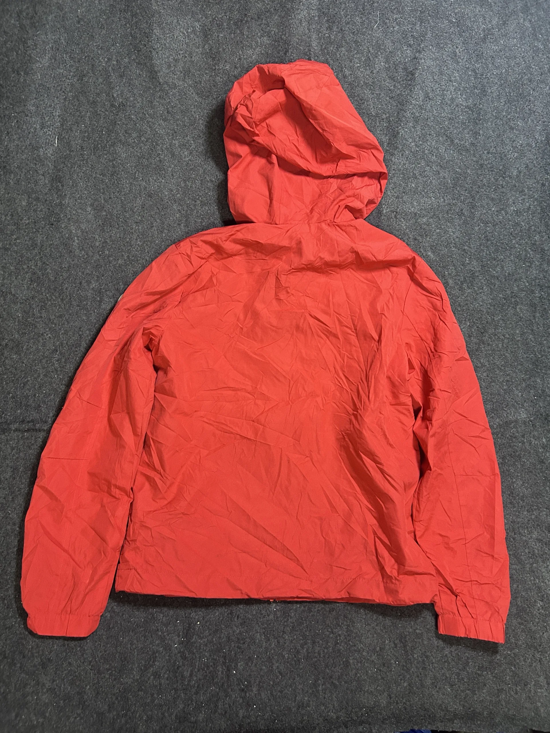 Jack &Amp; Jones Red Lightweight Waterproof Windbreaker Jacket S 2 thrift windbreakers india