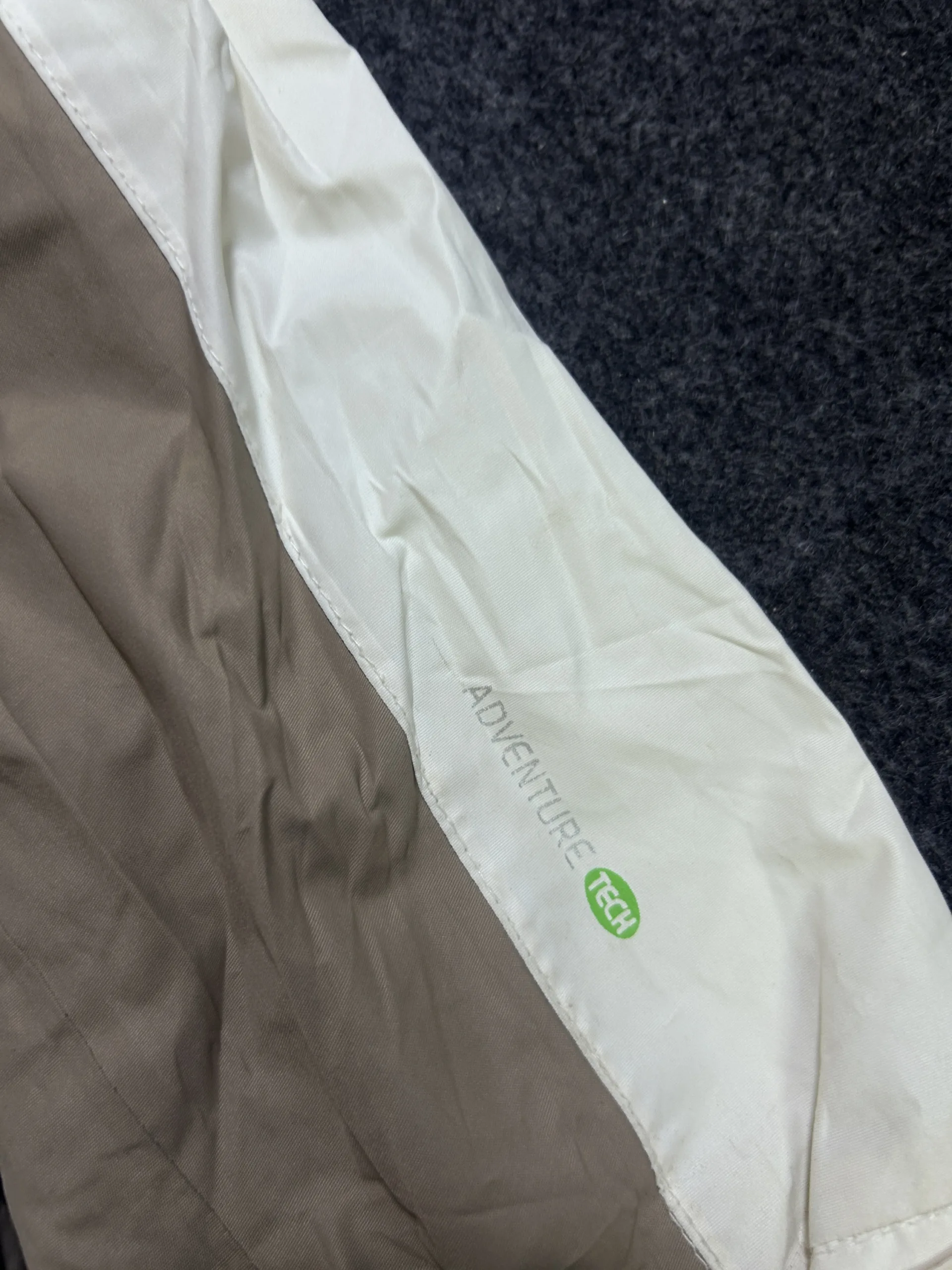 Regatta Isotex Waterproof Hooded Outdoor Jacket White &Amp; Green L 3 thrift jackets india