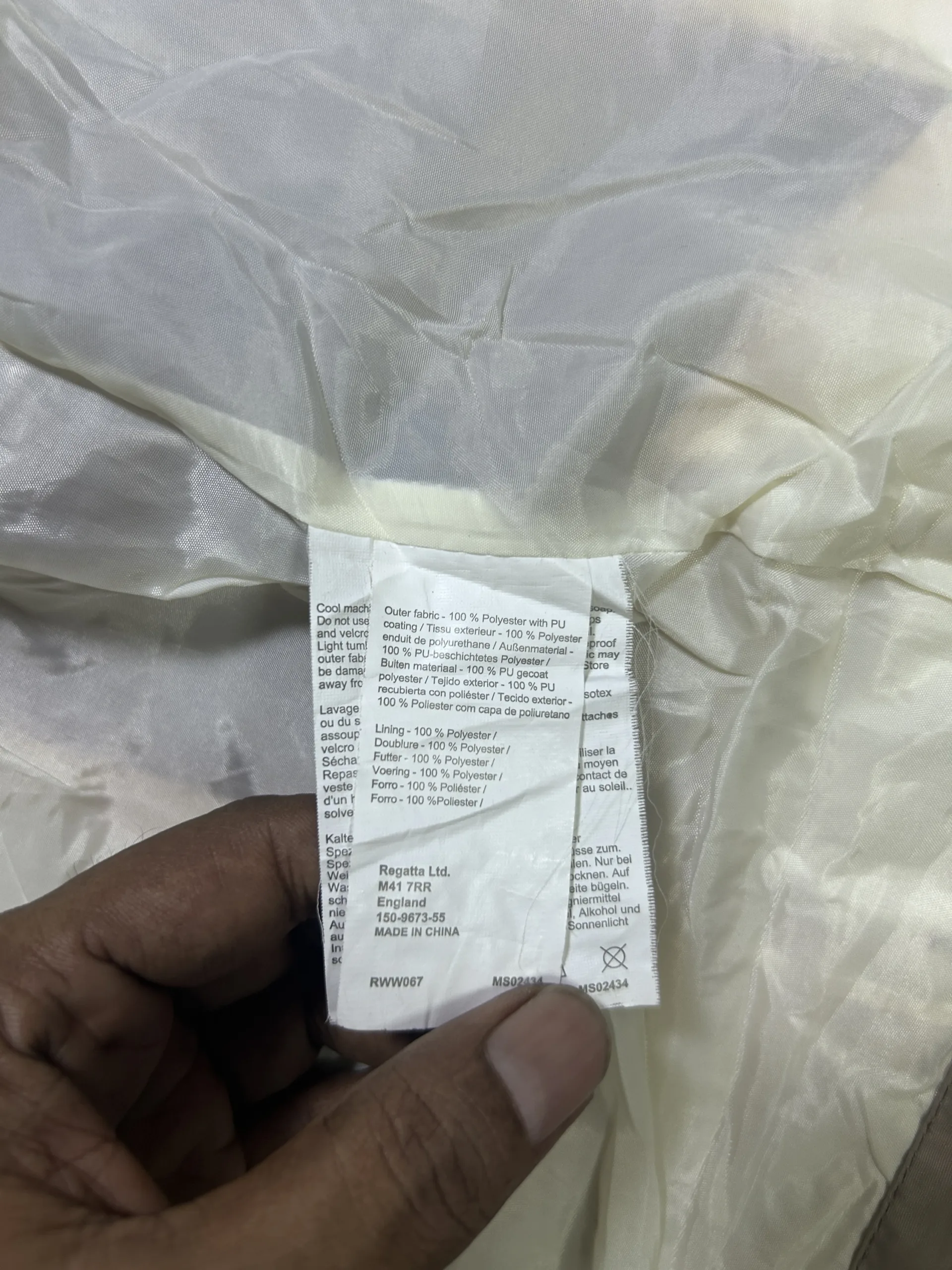 Regatta Isotex Waterproof Hooded Outdoor Jacket White &Amp; Green L 7 thrift jackets india