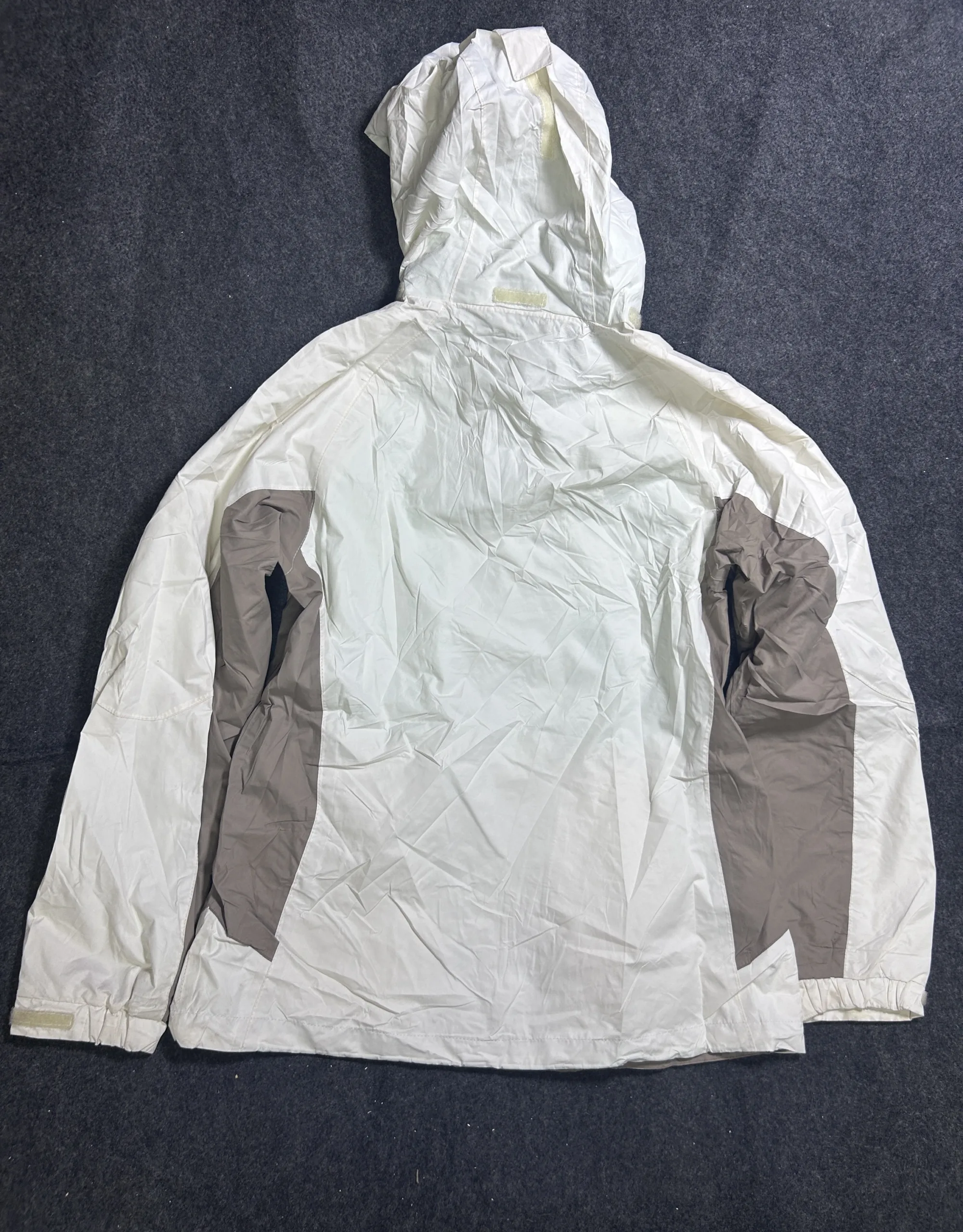 Regatta Isotex Waterproof Hooded Outdoor Jacket White &Amp; Green L 8 thrift jackets india