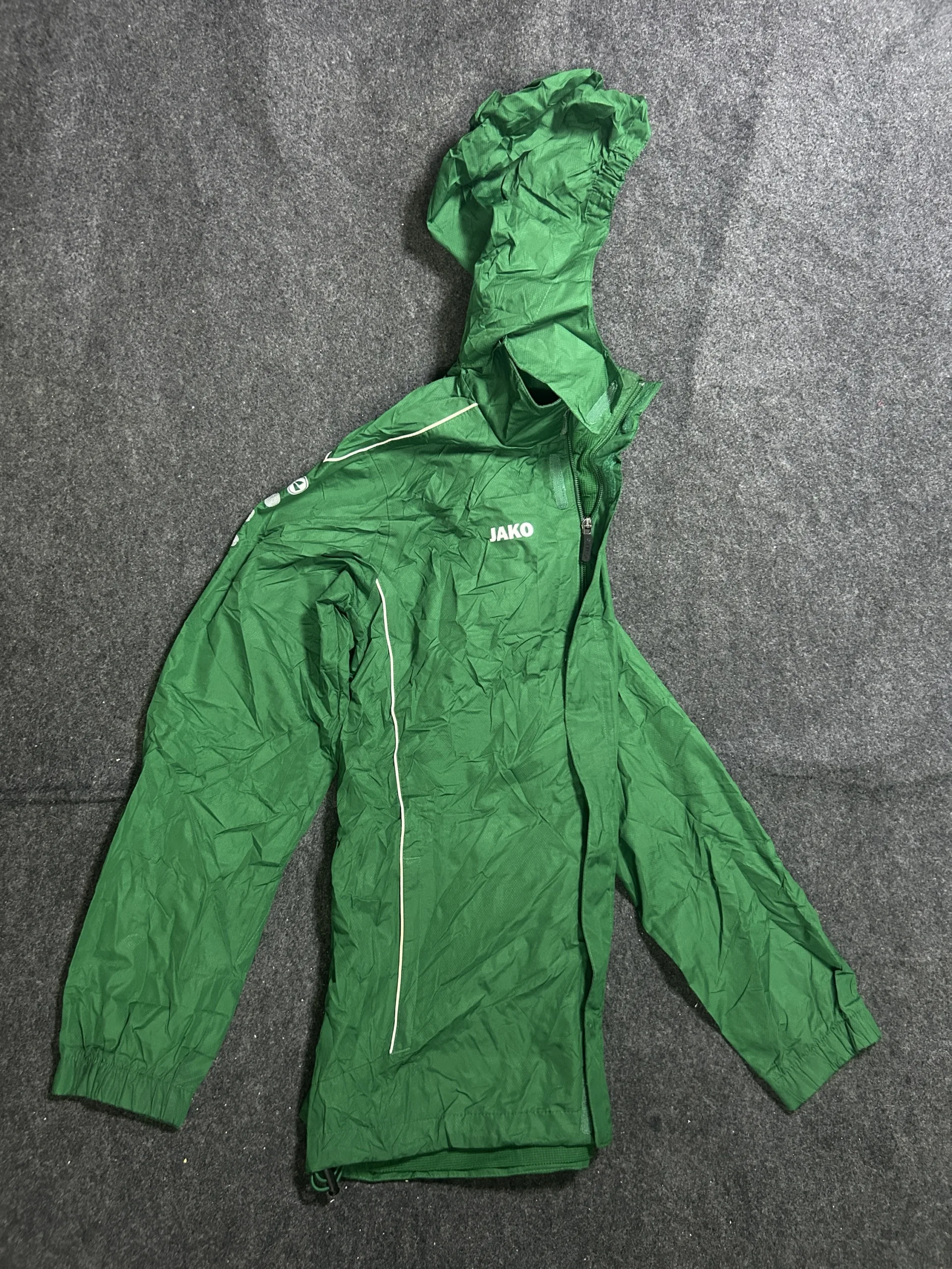 thrift windbreakers india