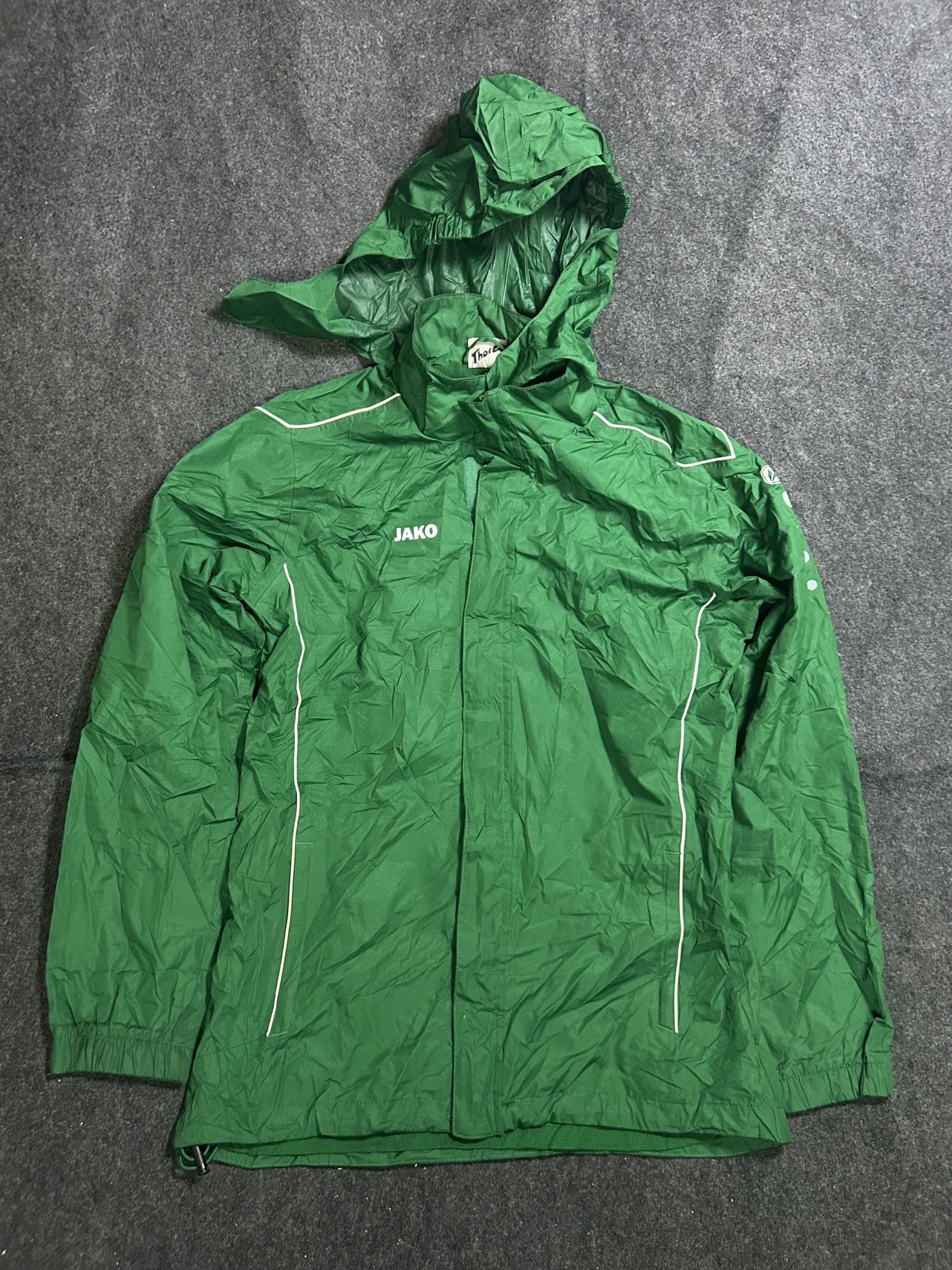 Jako Lightweight Waterproof Hooded Windbreaker Jacket Green S 2 thrift windbreakers india