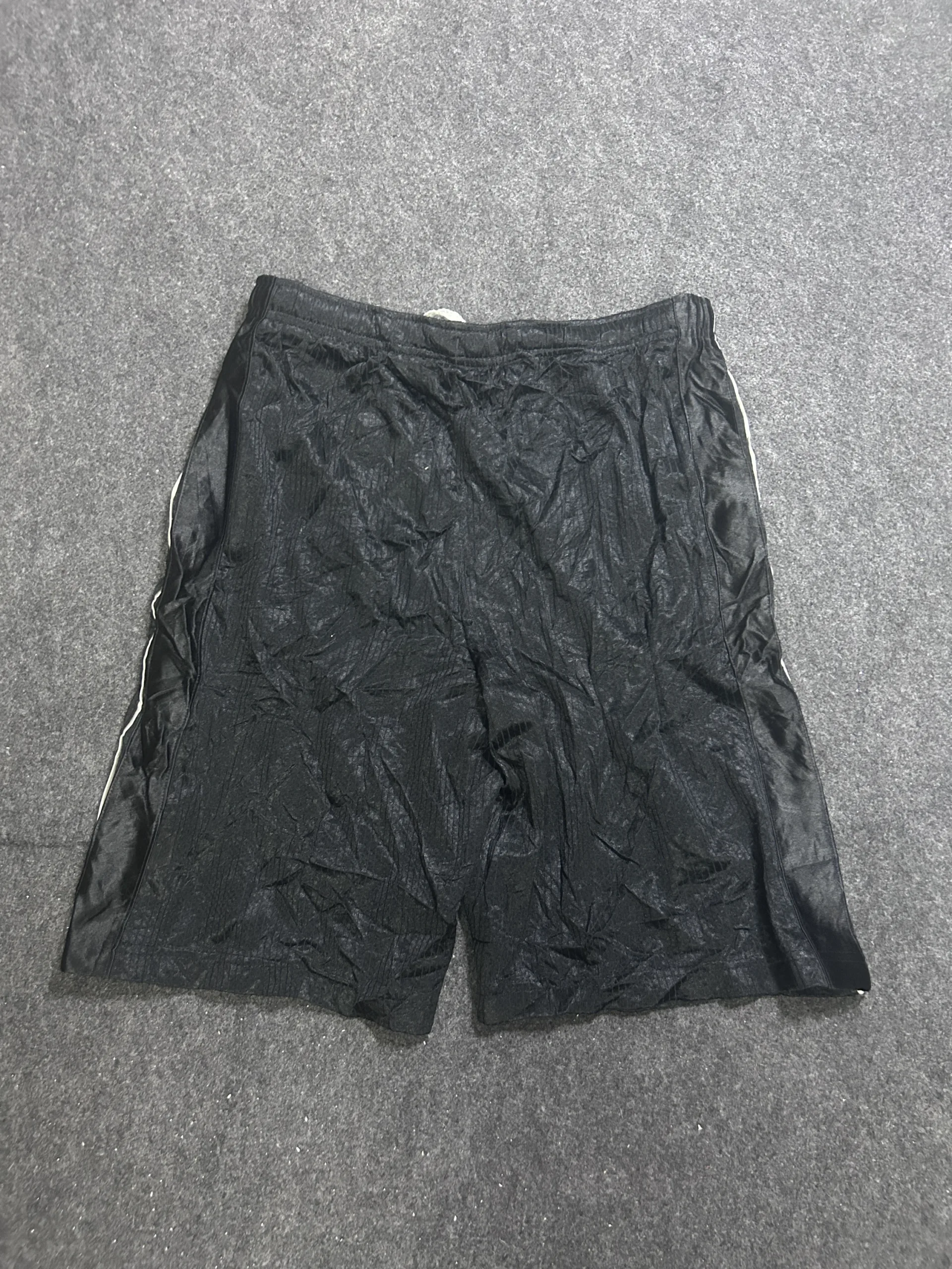 Nike Vintage Lightweight Running Shorts Black | M 3 Nike shorts