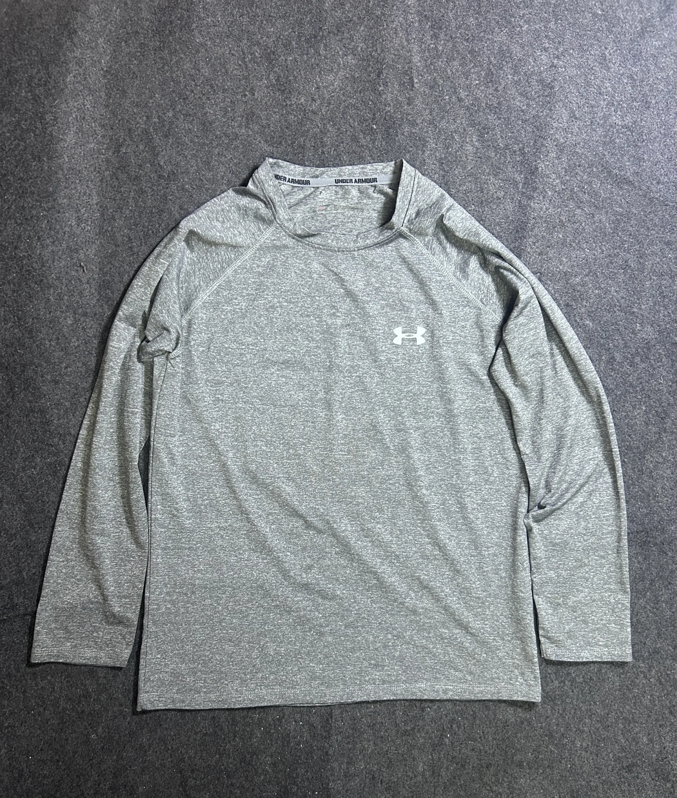 Under Armour Heatgear Performance Grey Long Sleeve T-Shirt | M 1 Under Armour shirts