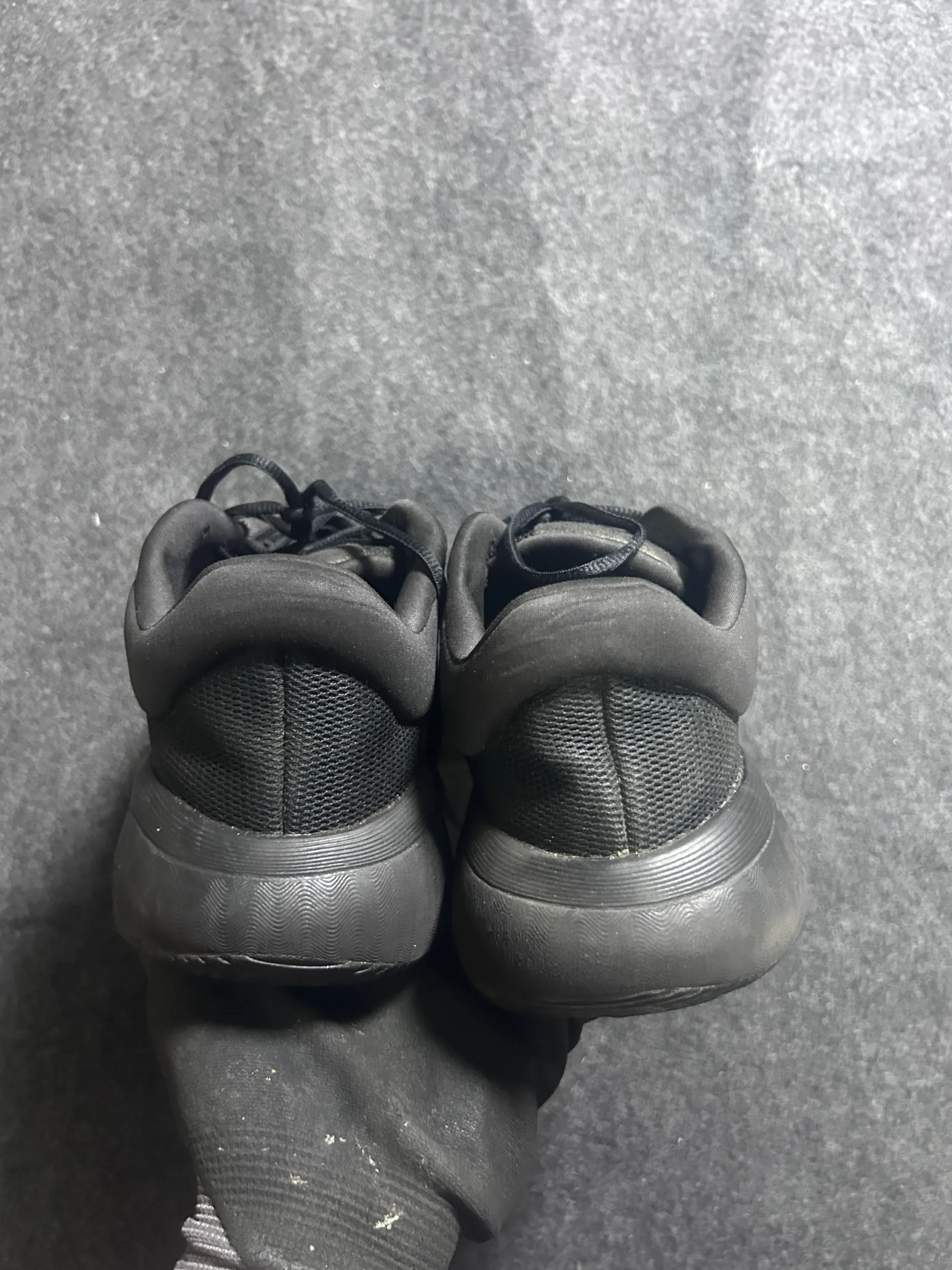 Adidas Bounce Running Shoes – Triple Black 2 Adidas running shoes