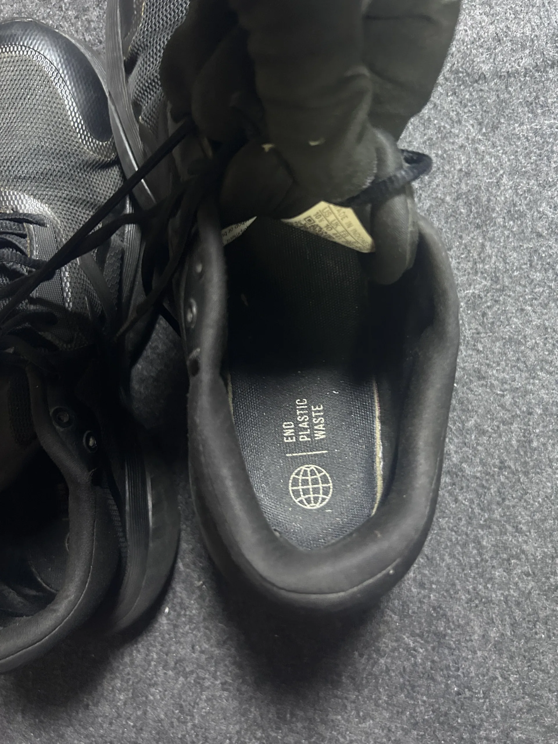 Adidas Bounce Running Shoes – Triple Black 6 Adidas running shoes
