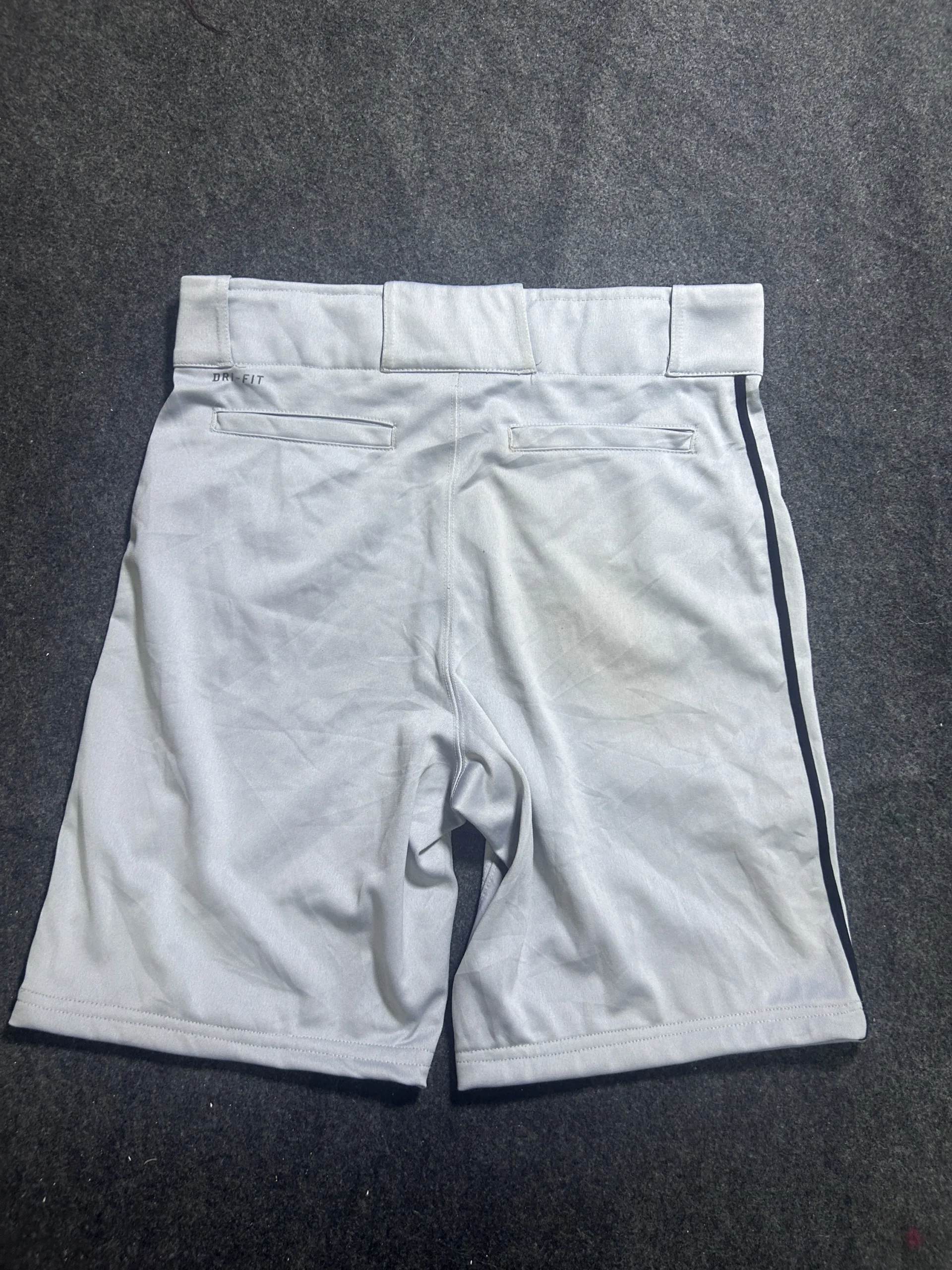 Nike Dri-Fit Performance Shorts Grey W34 2 Nike shorts