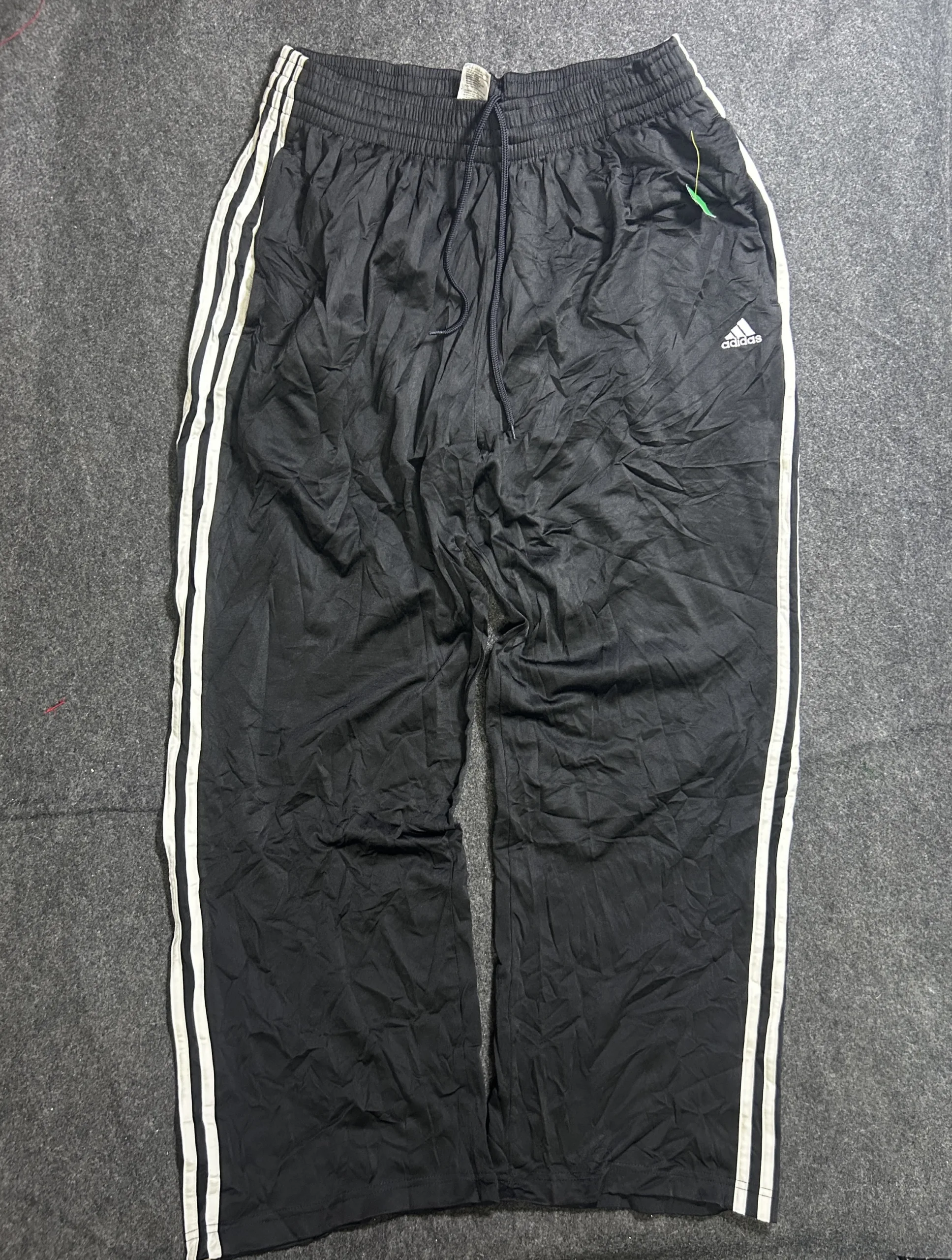 Adidas Baggy Track Pants Black With 3-Stripes | M/L 3 Adidas track pants