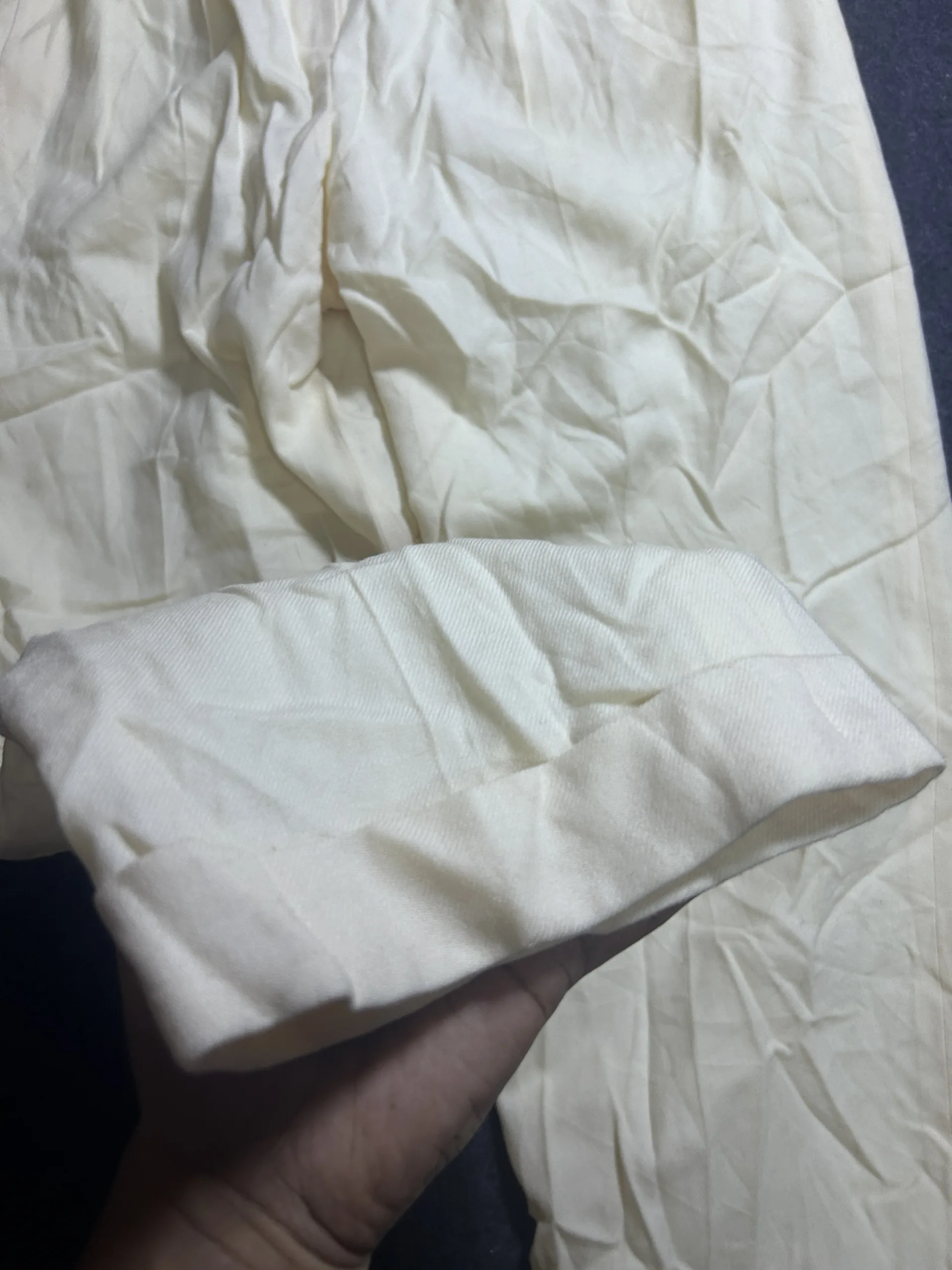 Lauren Ralph Lauren Cream Pleated Trousers | M 9 online thrift store india