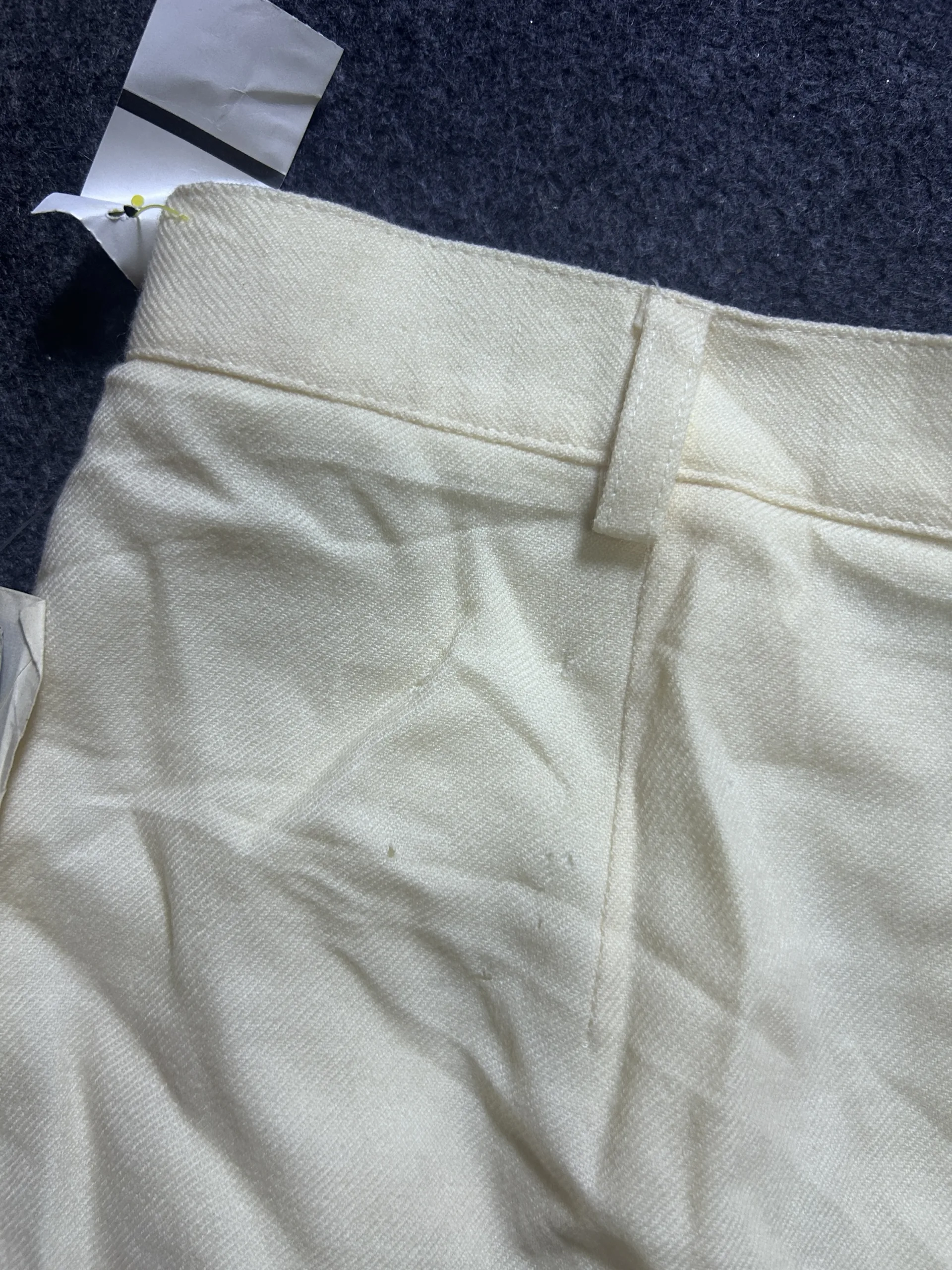 Lauren Ralph Lauren Cream Pleated Trousers | M 7 online thrift store india