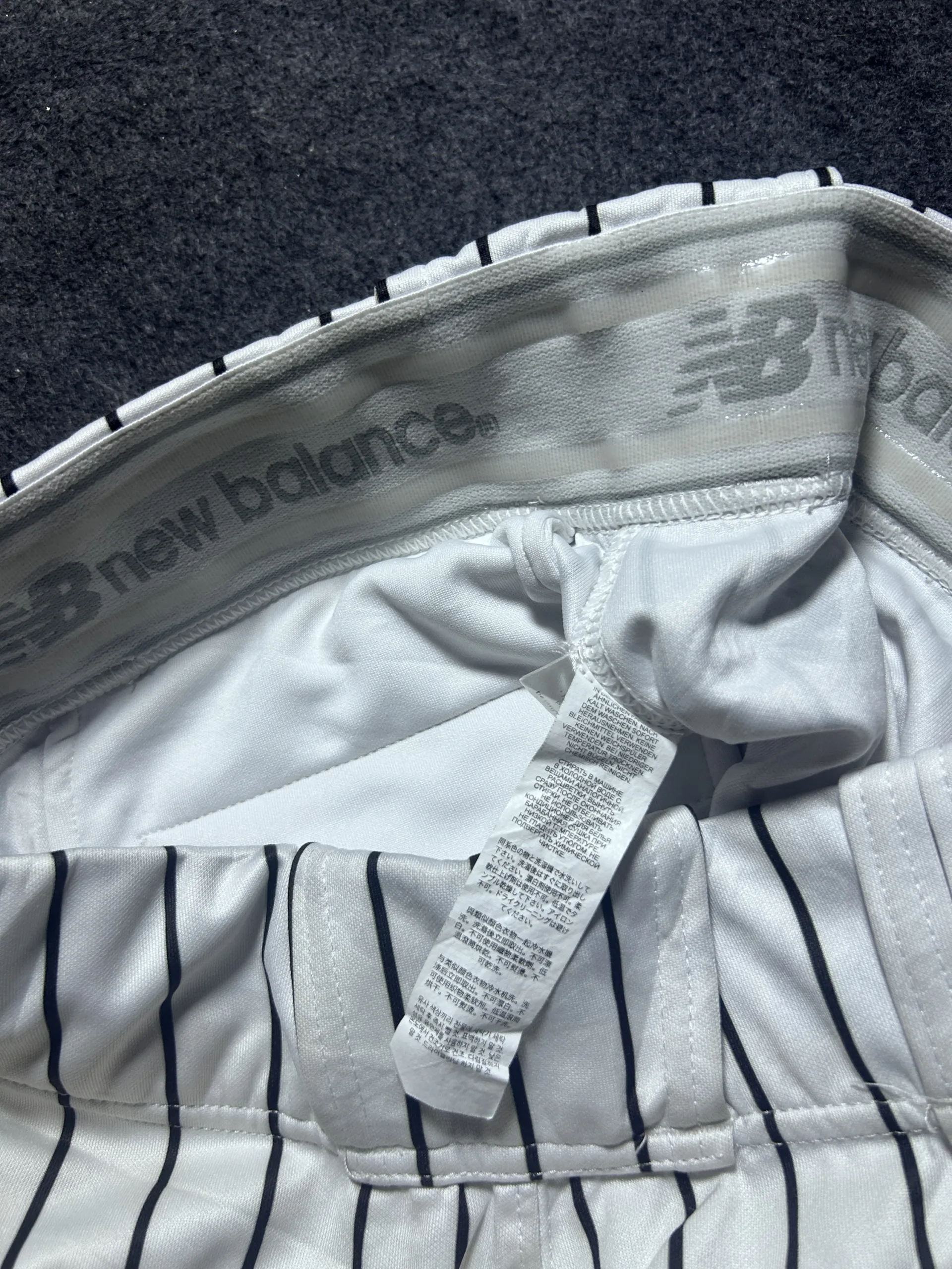 New Balance White Pinstripe Shorts Unisex M 4 New Balance shorts
