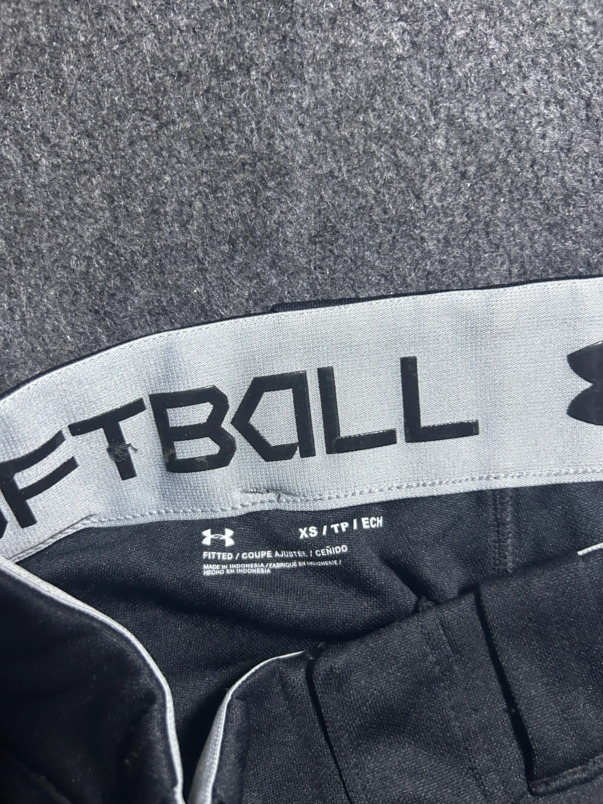 Under Armour Performance Shorts Black | S 3 Under Armour shorts