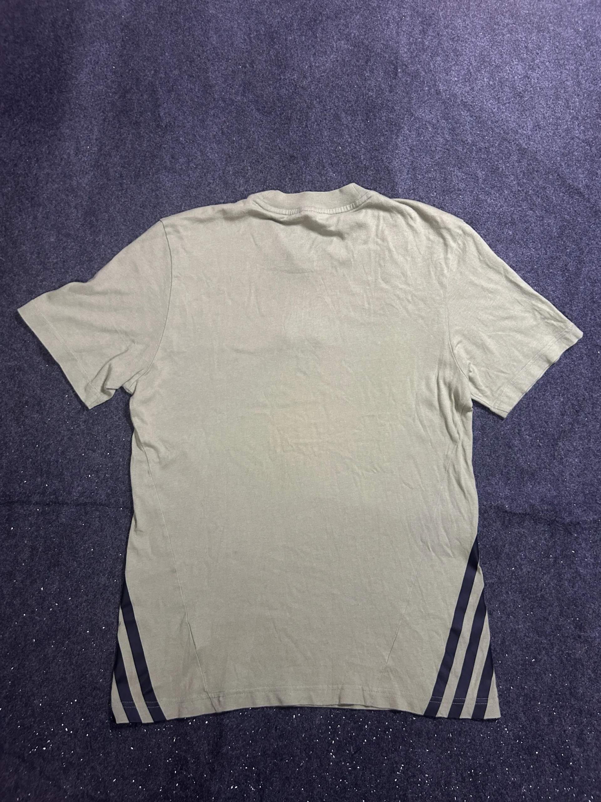 Adidas Originals 3-Stripes Cotton T-Shirt – Olive Green M 3 Adidas shirts