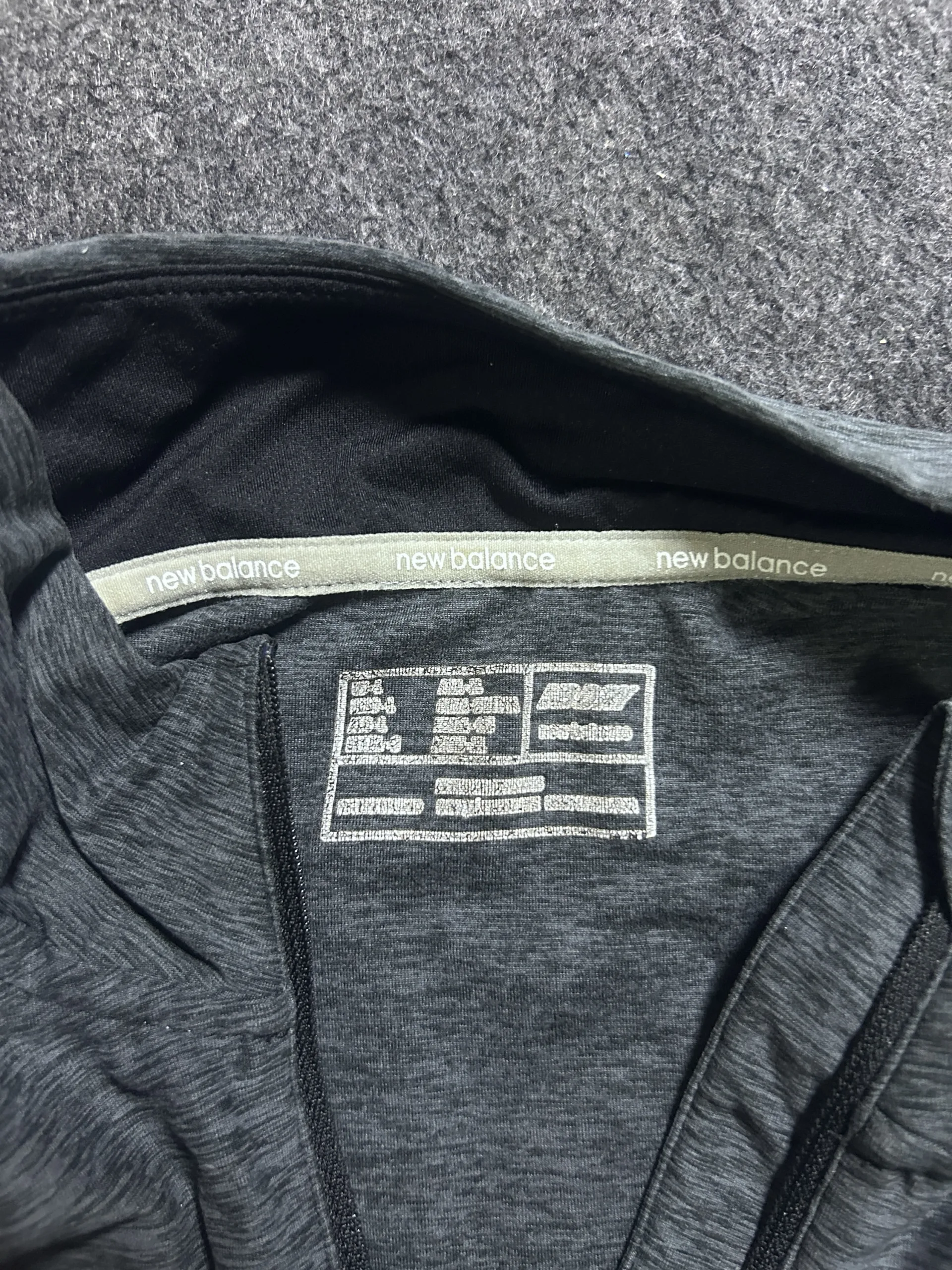 New Balance Nb Dry Quarter Zip Performance Charcoal Grey Tshirt | L/Xl 3 New Balance shirts