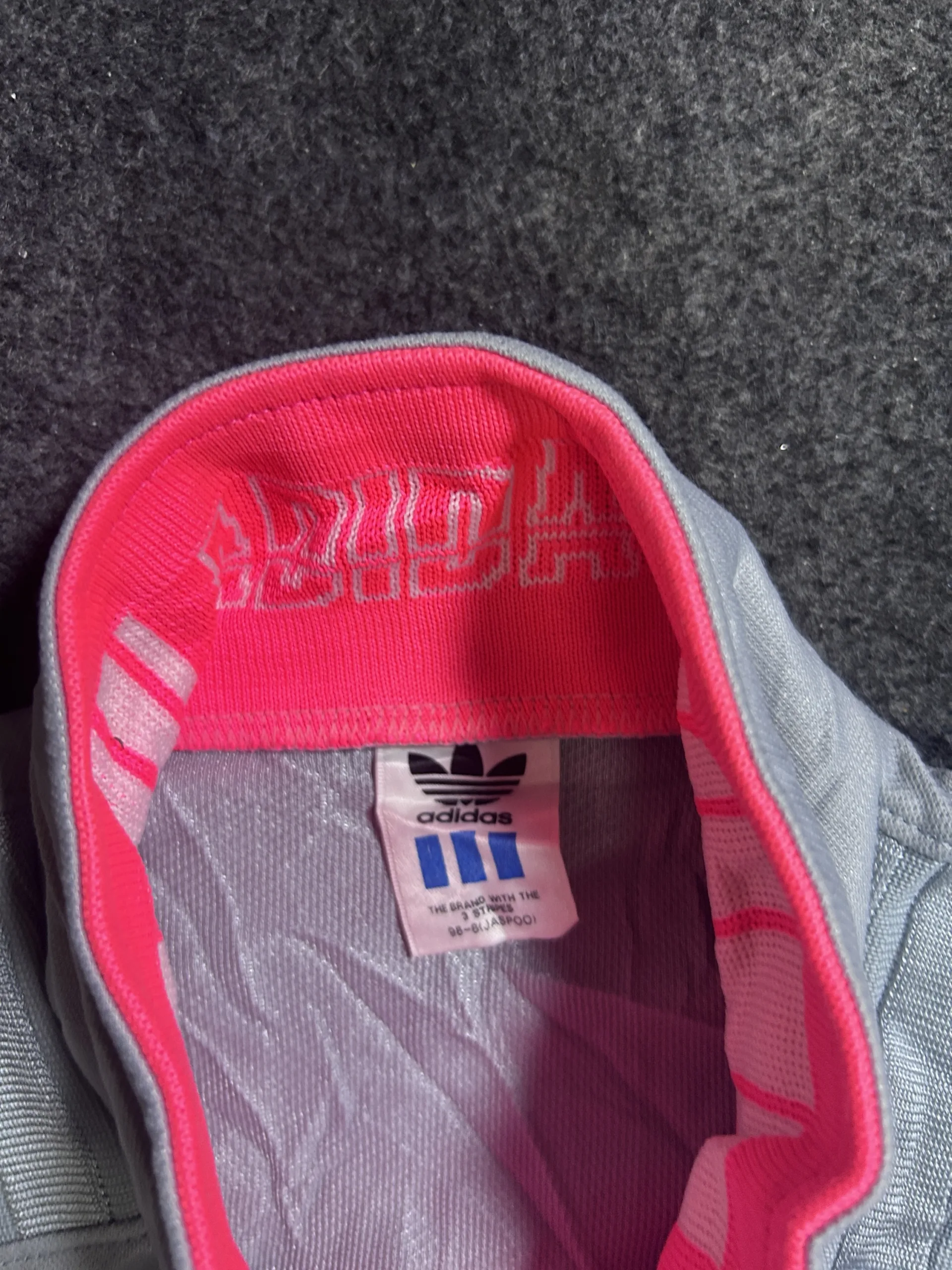 Vintage Adidas Cropped Boxy Fit Track Jacket Grey L 4 Adidas jackets