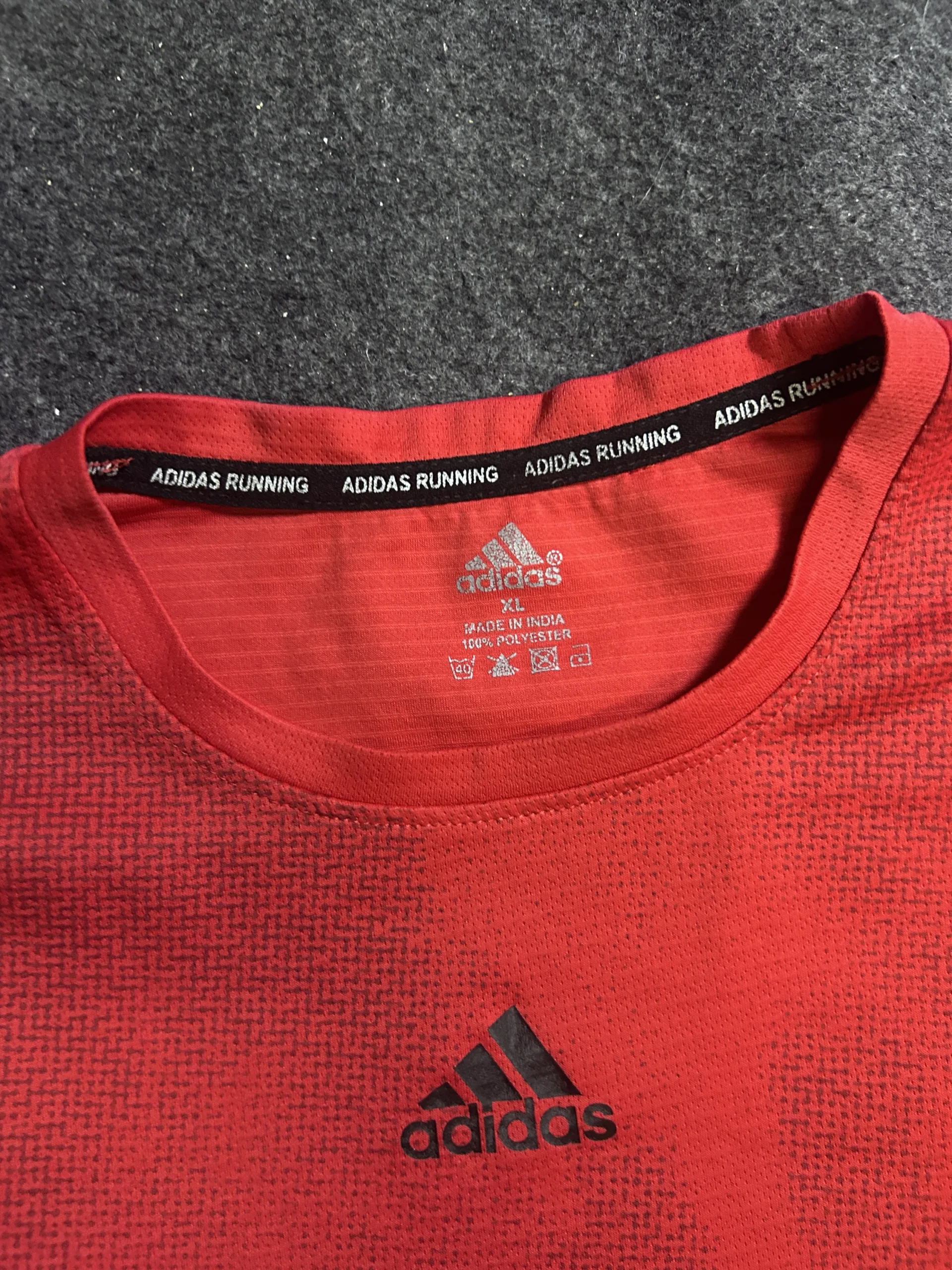 Adidas Running Red Performance T-Shirt – Men’s L