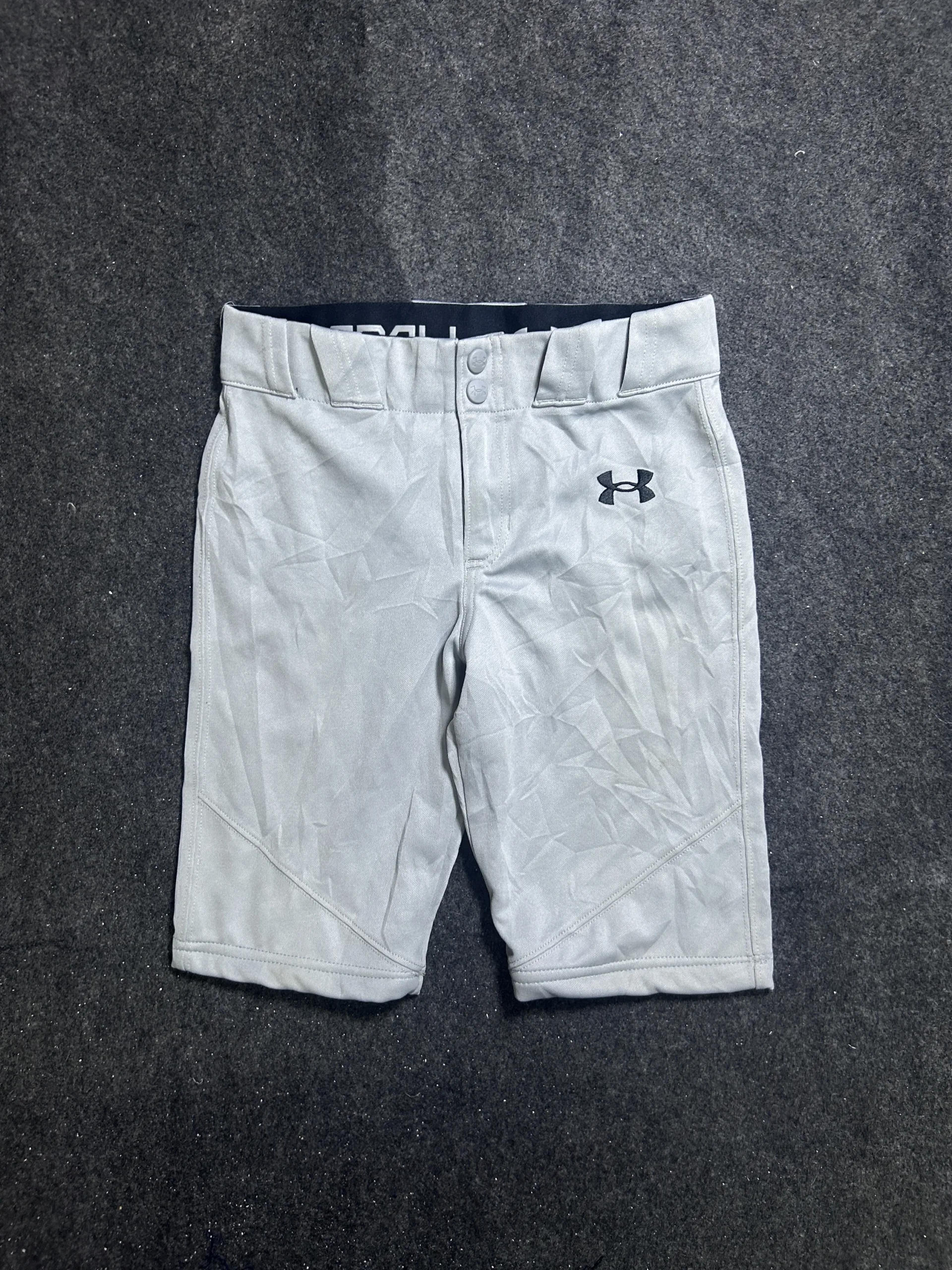 Under Armour Boys Athletic Shorts Grey | 26 Waist 1 Under Armour shorts
