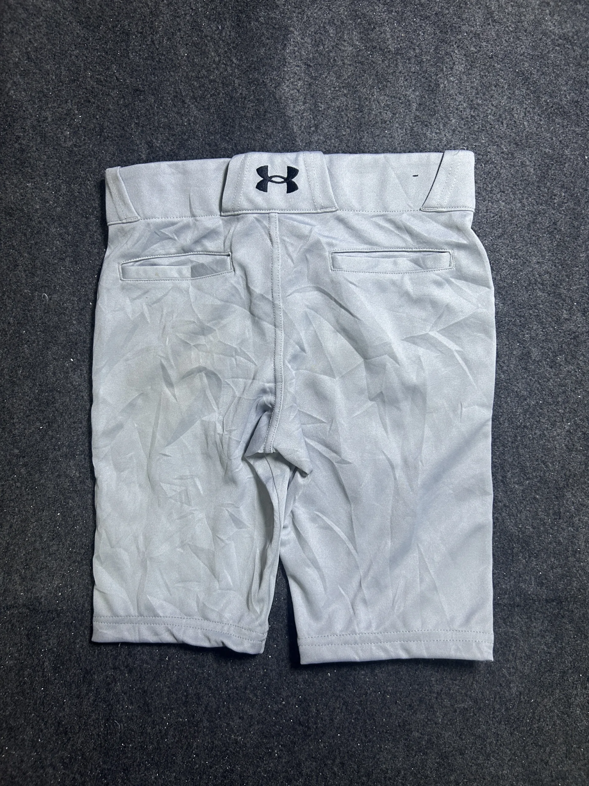 Under Armour Boys Athletic Shorts Grey | 26 Waist 2 Under Armour shorts