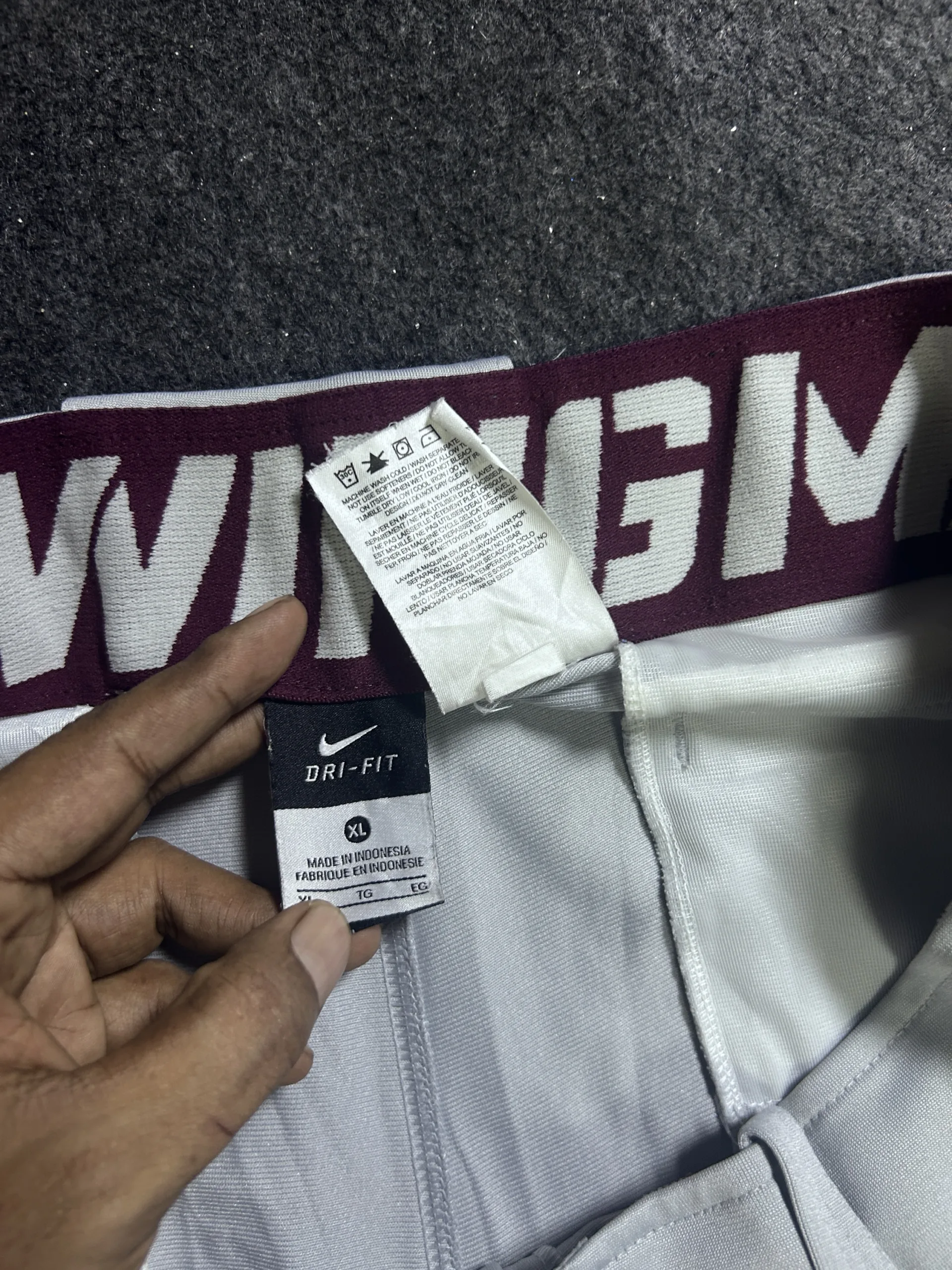 Nike Dri-Fit Baseball Shorts Grey | 40 Waist 2 Nike shorts