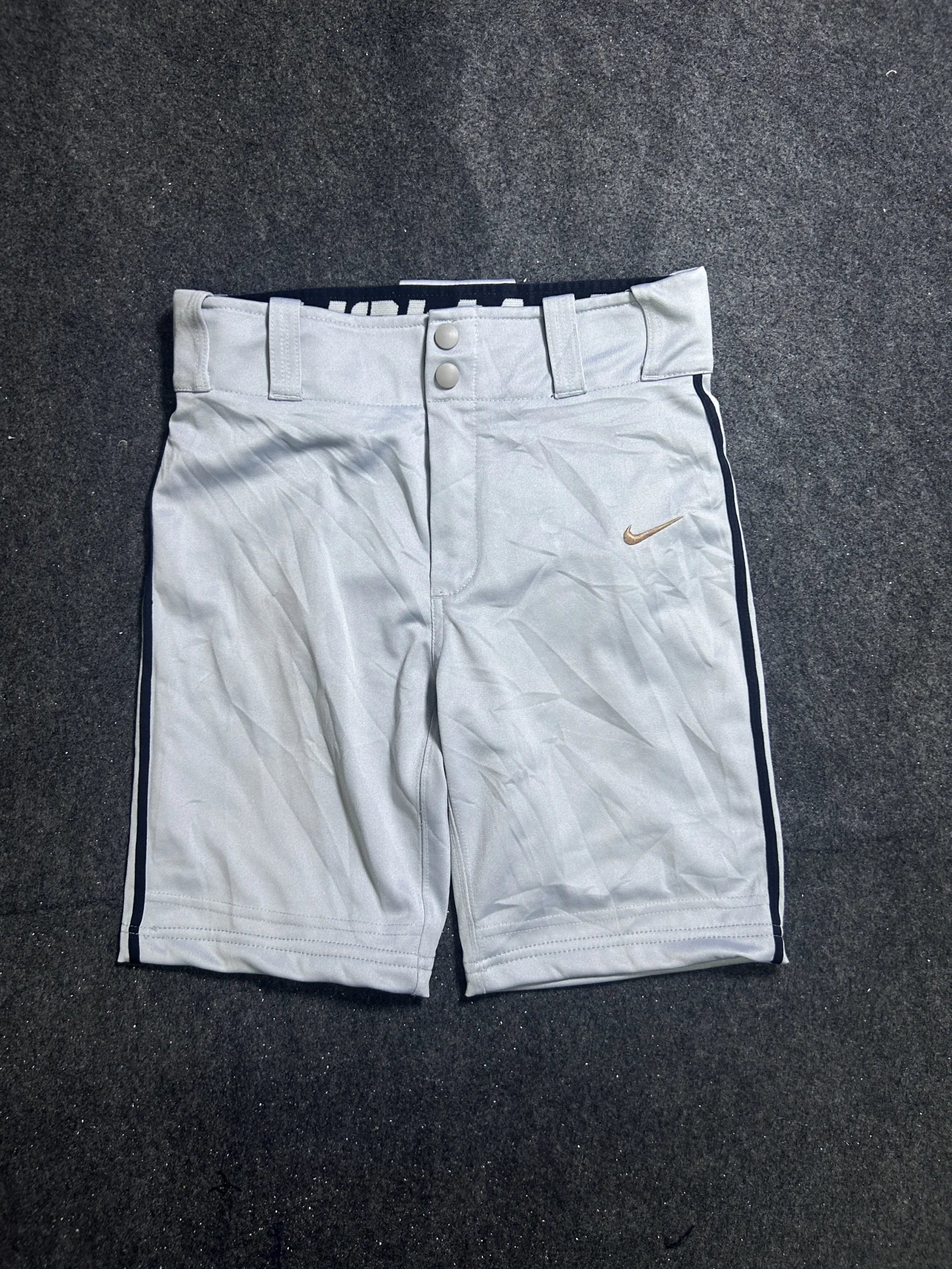 Nike Dri-Fit Athletic Shorts Grey | 26 Waist 1 Nike shorts